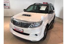 Toyota Fortuner 4x2 Manual