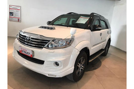Toyota Fortuner 4x2 Manual