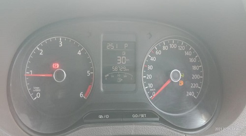 Volkswagen Vento 1.5 TDI Highline AT BSIV Volkswagen Vento 1.5 TDI Highline AT BSIV