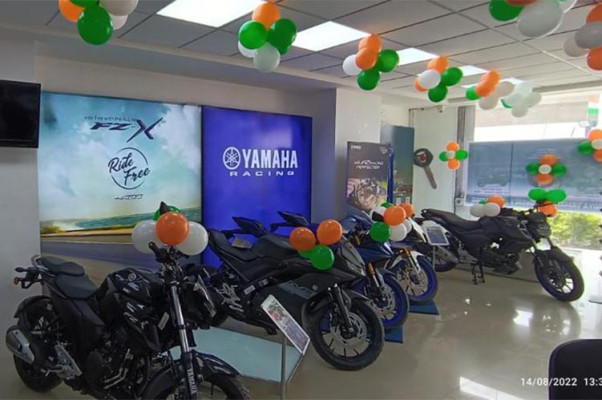 perundurai yamaha showroom