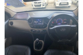 Hyundai i10 Sportz 1.1L